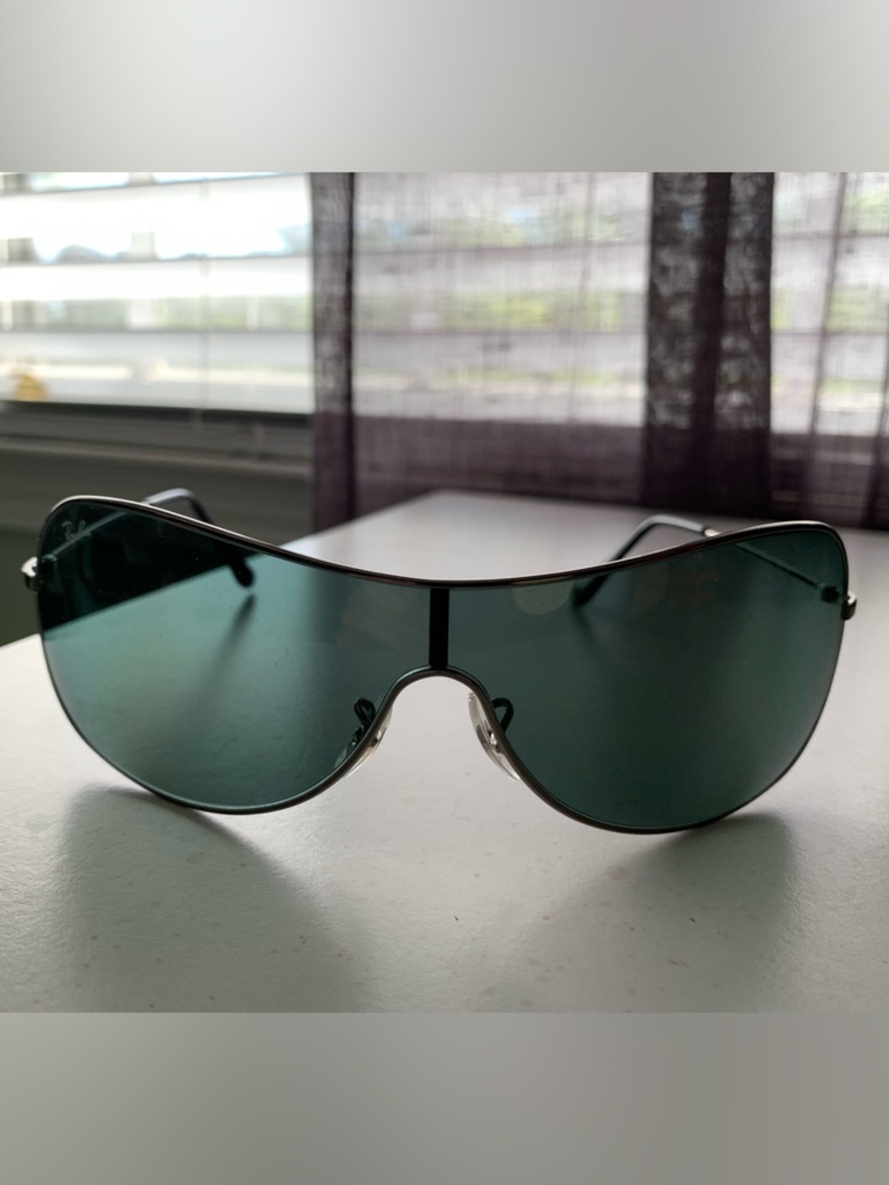 Ray-Ban Women's RB3211 004/71 Sunglasses Gunmetal with Dark Green Lens. New